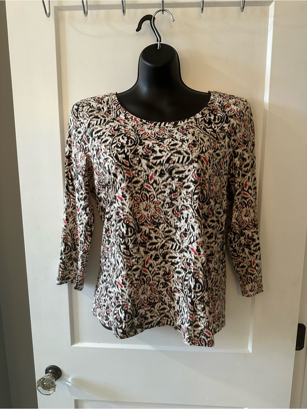 Rafaella Large Black, Cream & Red Patterned Long Sleeve Top